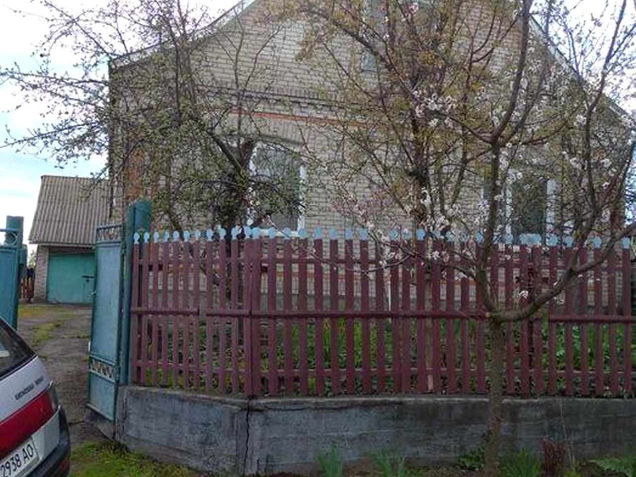 Будинок до річки 9м на 15м в м. Бершадь Вінницька обл.