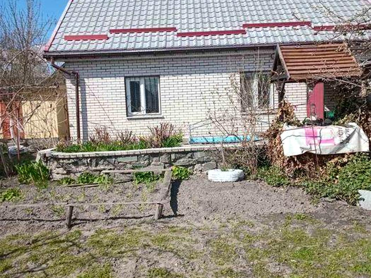 продам будинок Коростишів  або обмін на менший