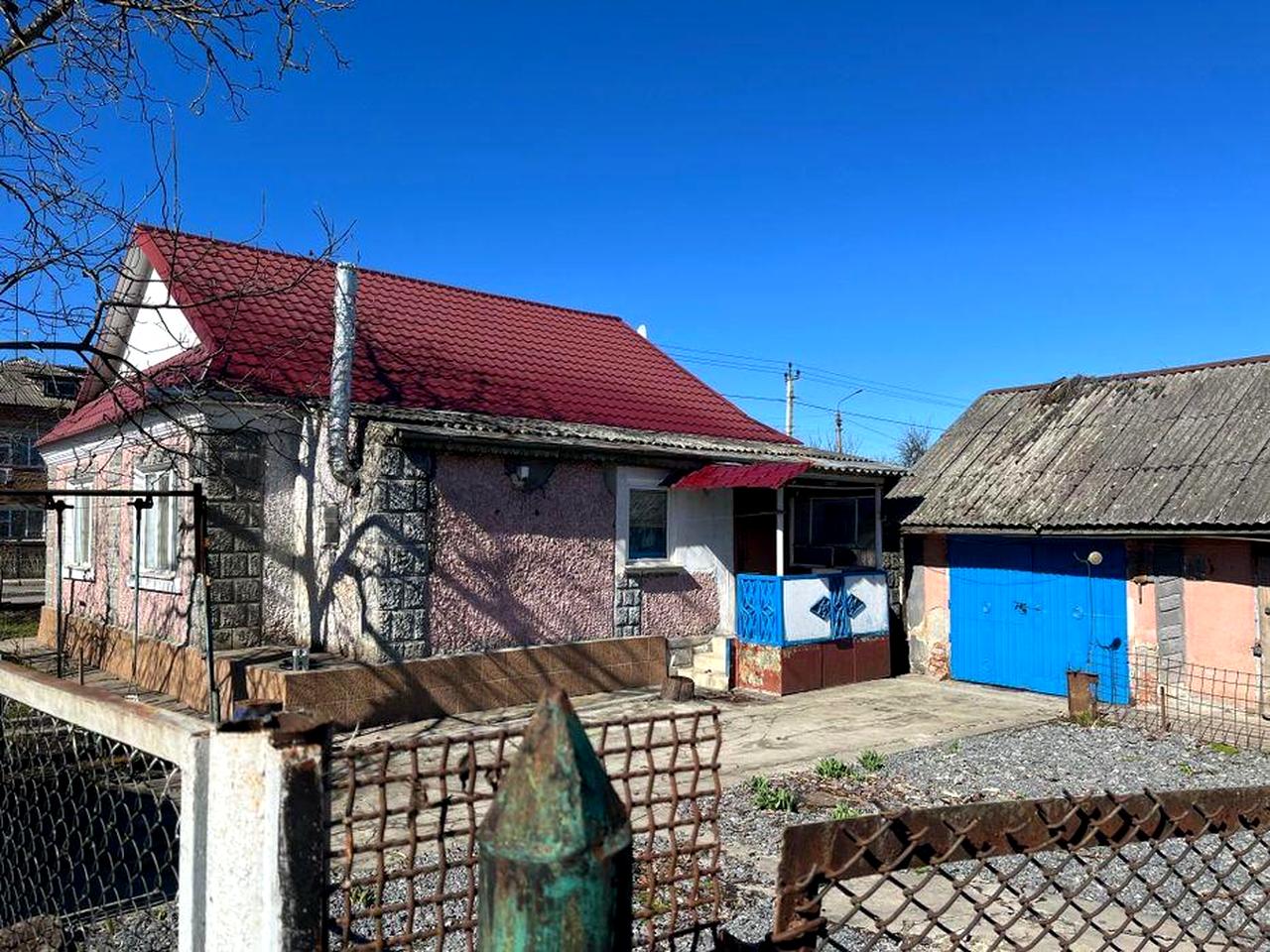 Продам або обміняю будинок район Лікарні