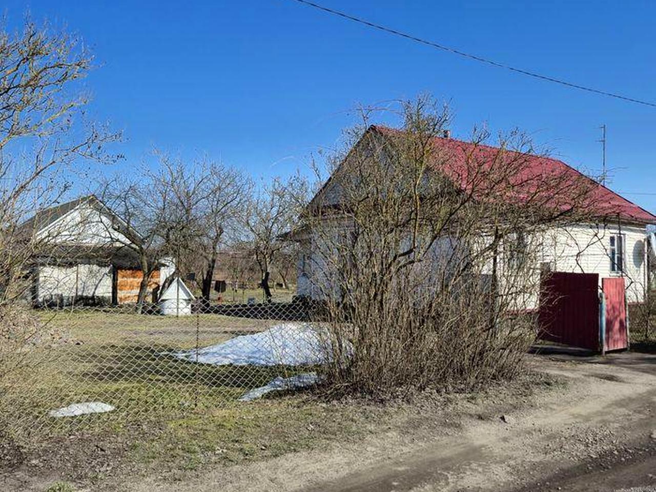 Продам будинок  у зручному місці розташування