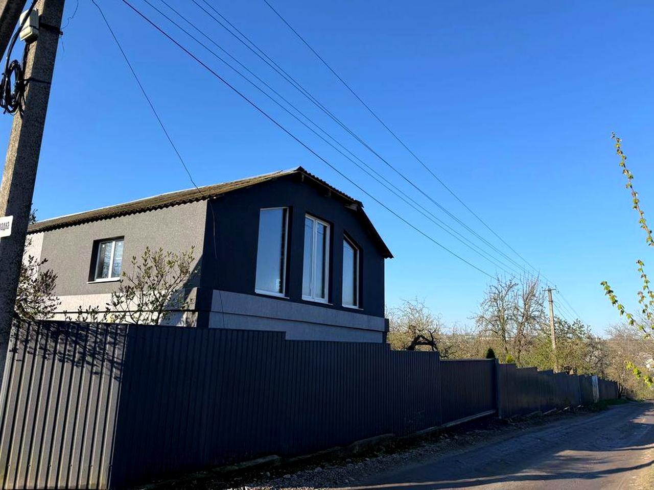 Продається великий двоповерховий будинок в р-ні «Царське село»