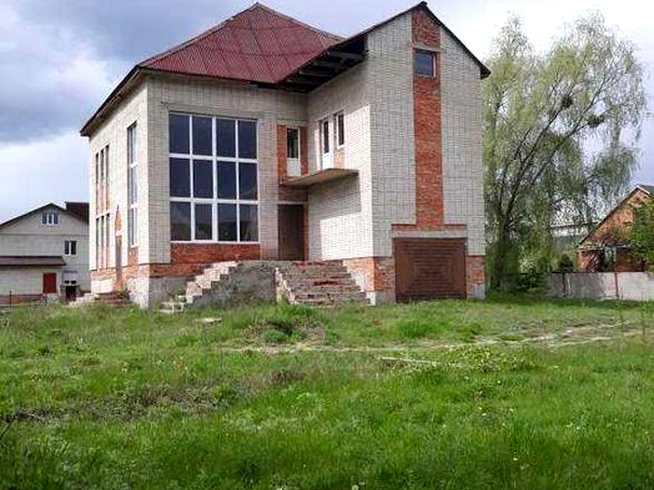 Недобудований будинок