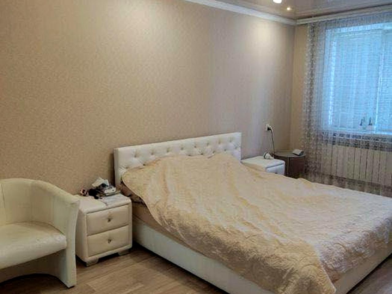 Продам власну 3 кіімнатну квартиру на вул. Західнодрнбаська