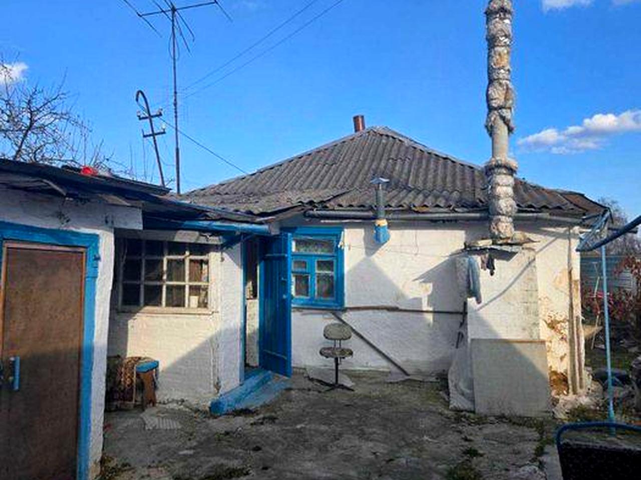 Продається частина будинку з дерева
