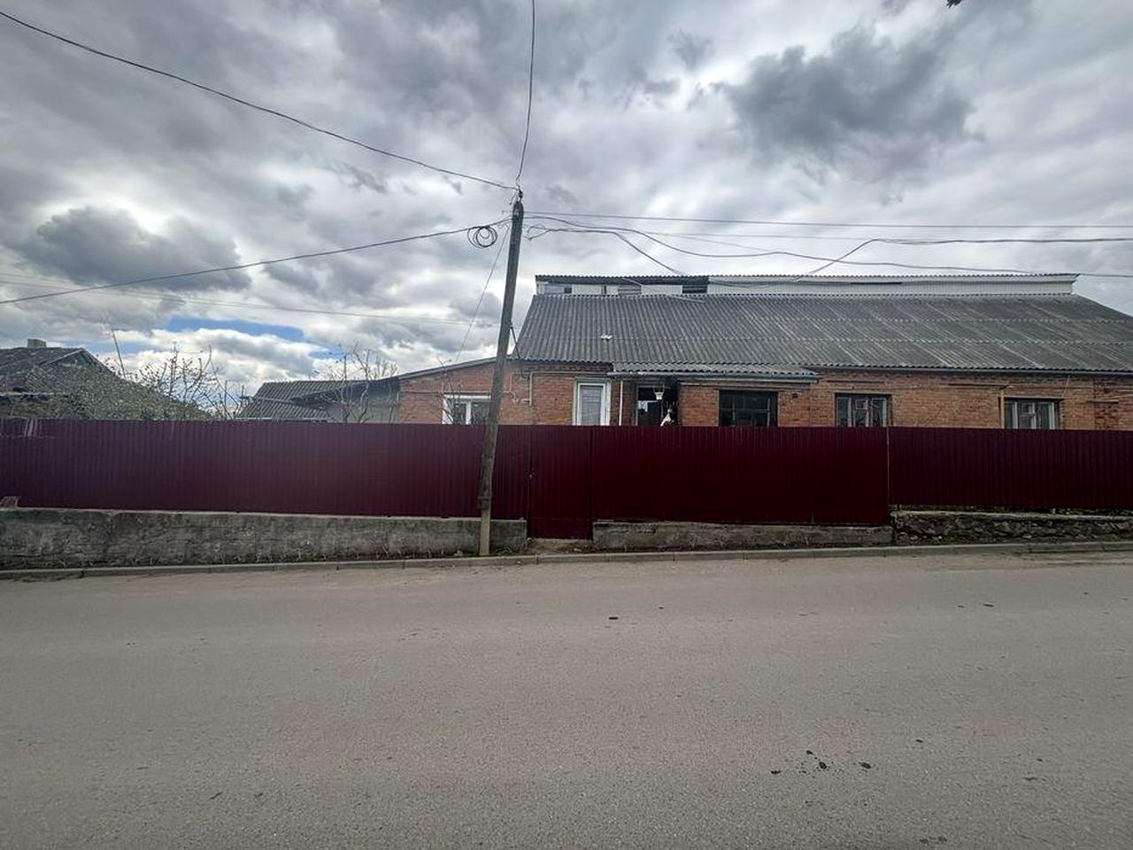 Продам 1/2 будинку в самому центрі м.Тульчин