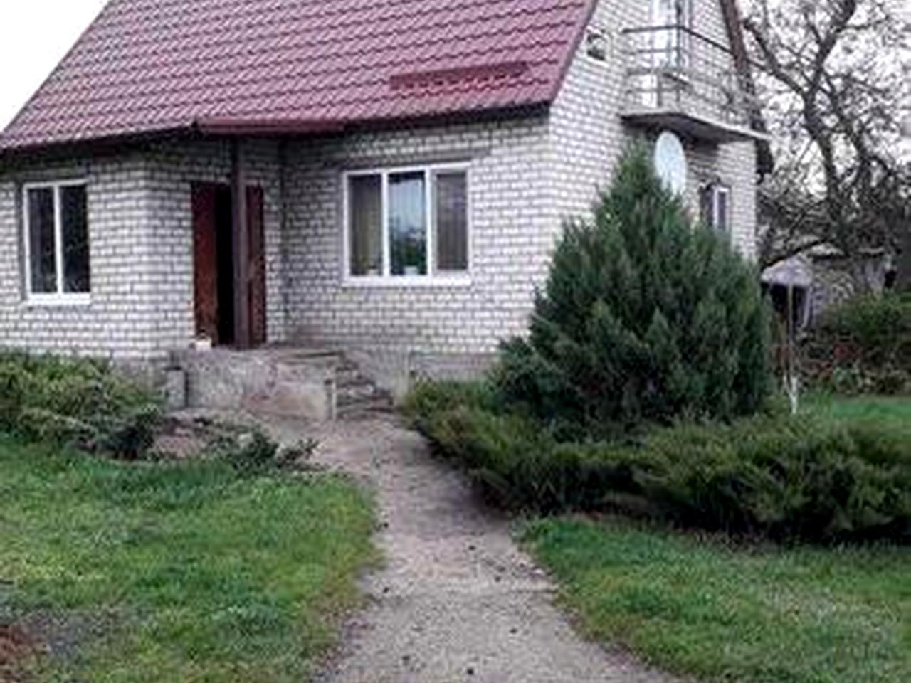 Продам будинок у селській місцевості