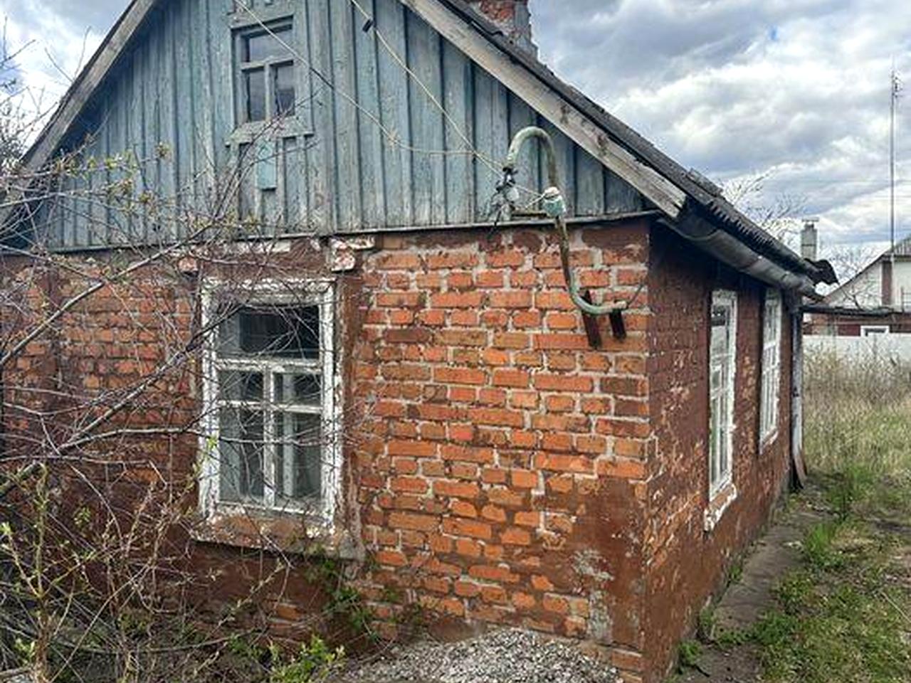 Продам не дорогой домик в Люботине