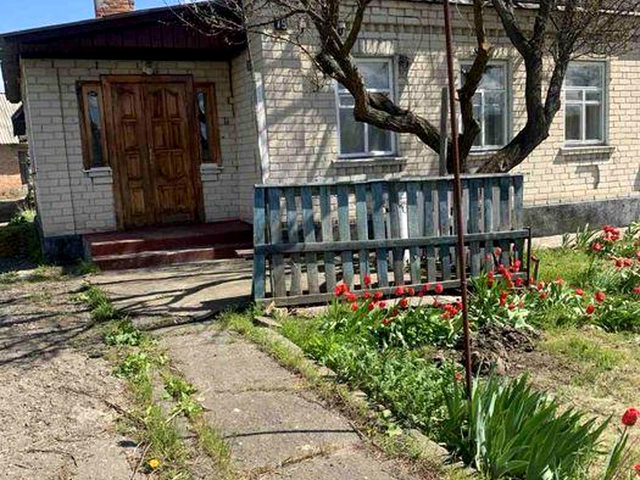 Продаж будинку м. Корсунь-Шевченківський( мікрорайон)
