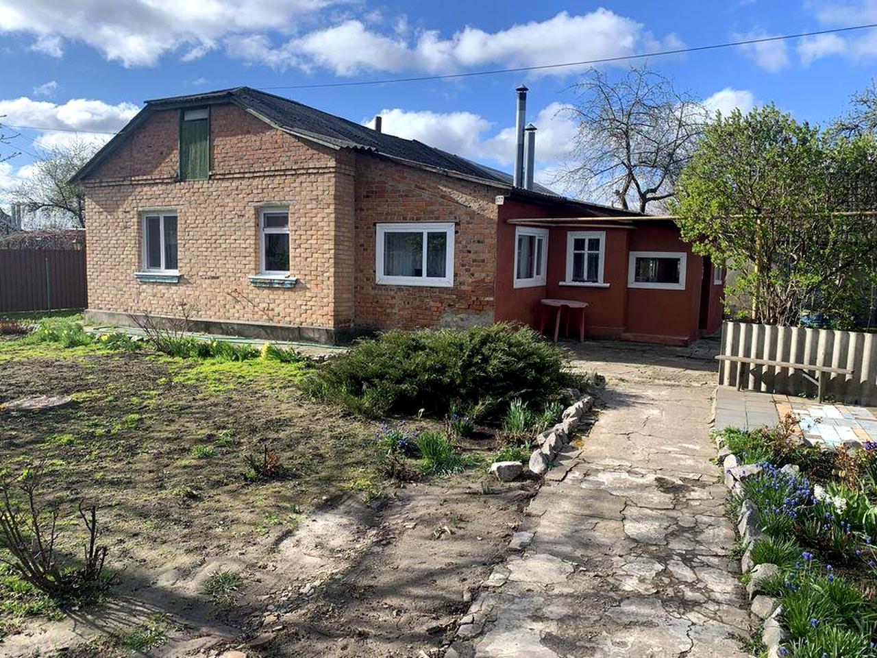 Продаж частина будинку
