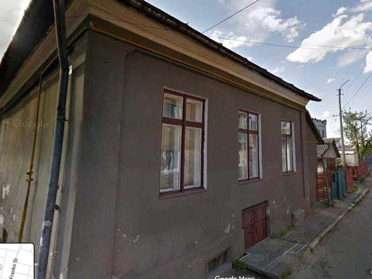 Продається/Обмін частина житлового будинку, центр м.Броди, вул Руська 6.