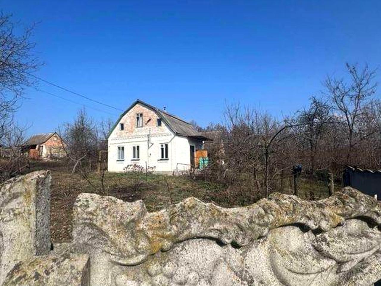 Продаю будинок в м. Сквира