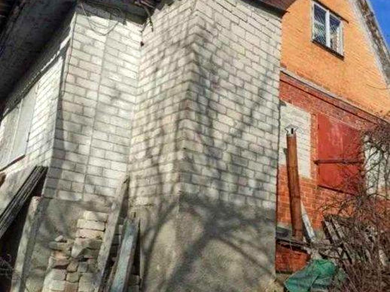 У продажу дача у Високому.