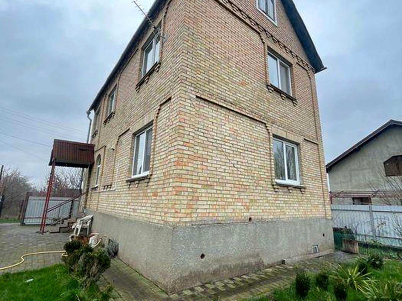 Продам двоповерховий будинок в Бучі. Готівка та Сертифікат(нарахований) - ТАК! Без комісії!