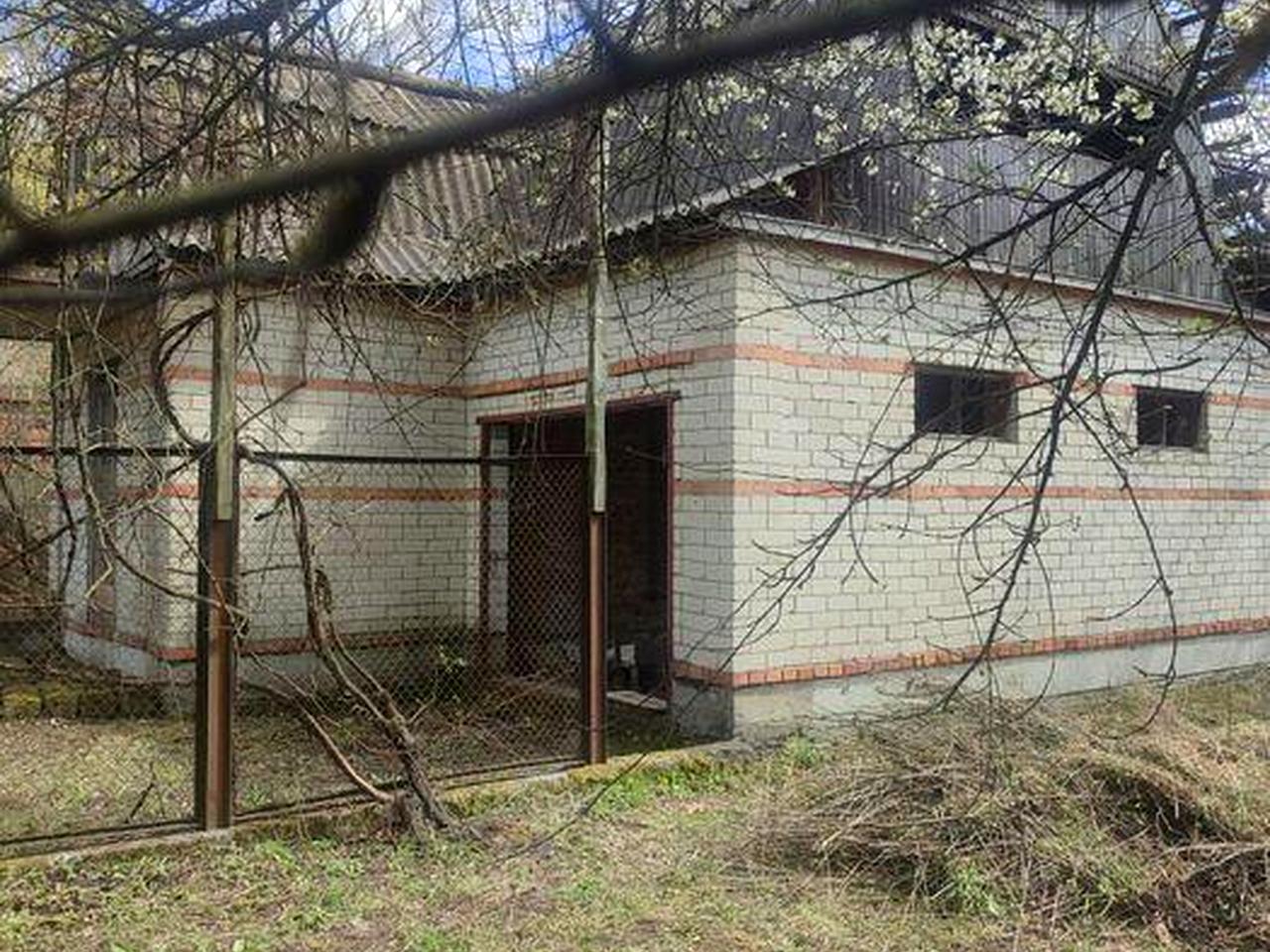 Продам дачу з будівлями