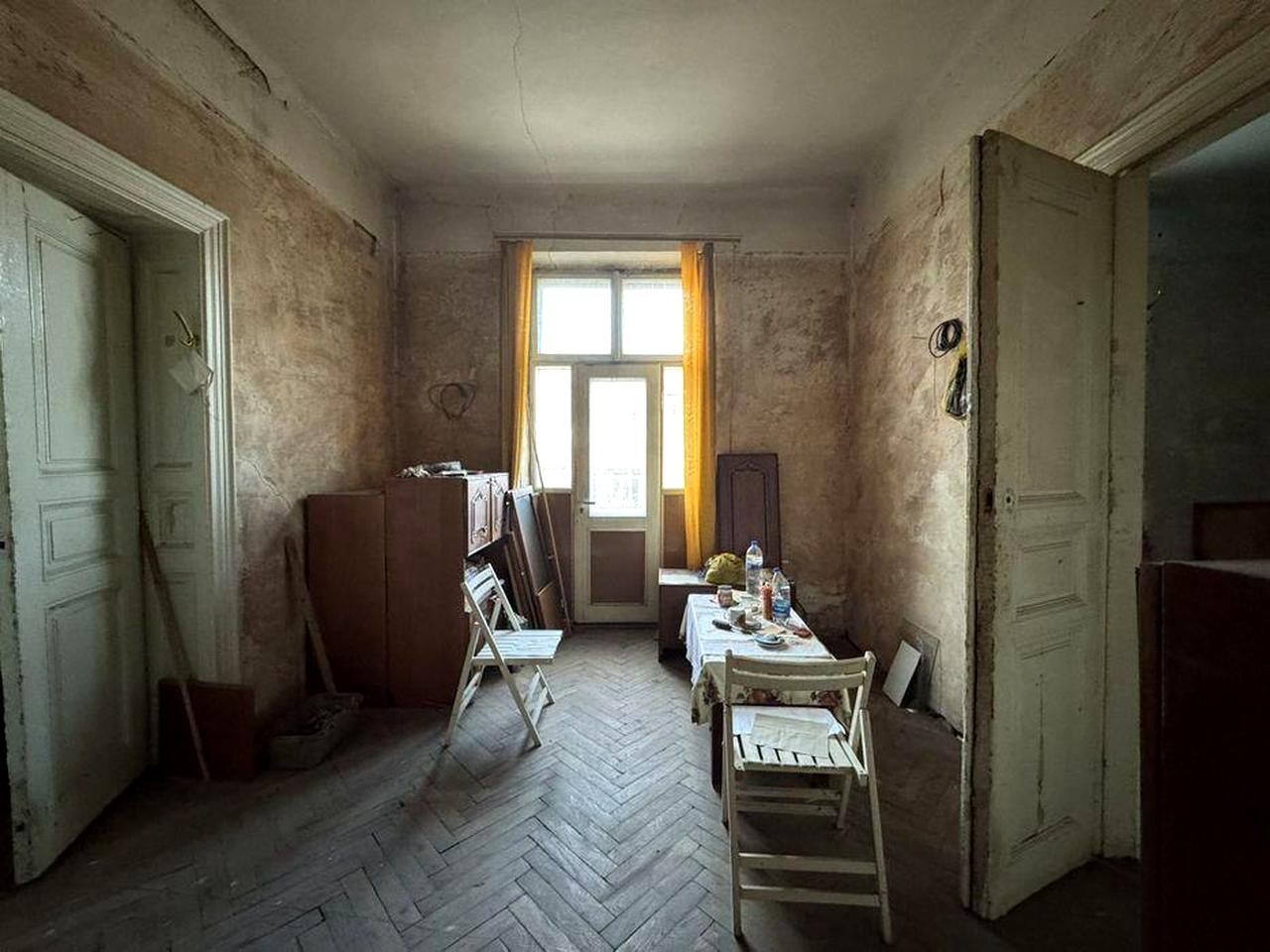 Продам квартиру вул.Шпитальна ТЦ Магнус 5 хв до центру