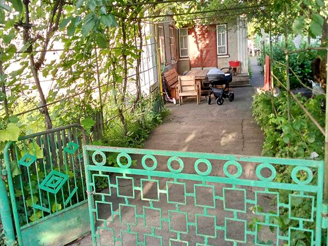 Довгострокова оренда 4к Дім Космонавтів вулиця