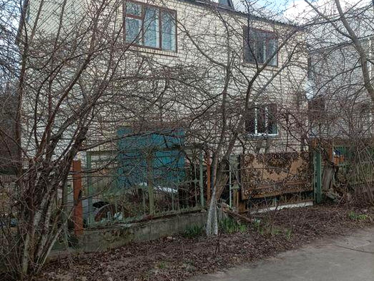 Продаю будинок та ділянку