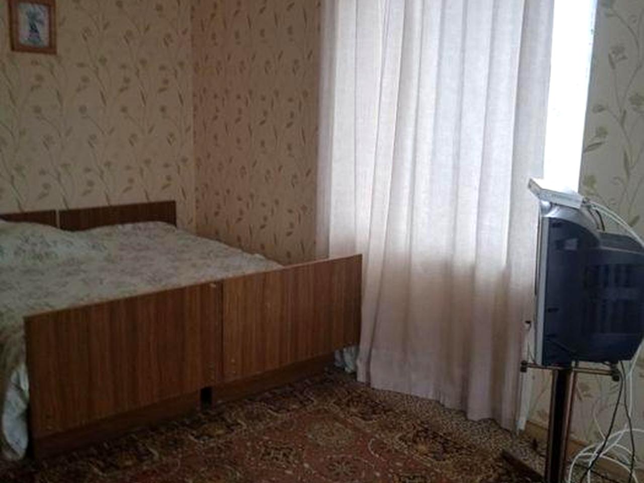 Сдам дачный домик Мужчине  свет с условием присмотра за земленным участком