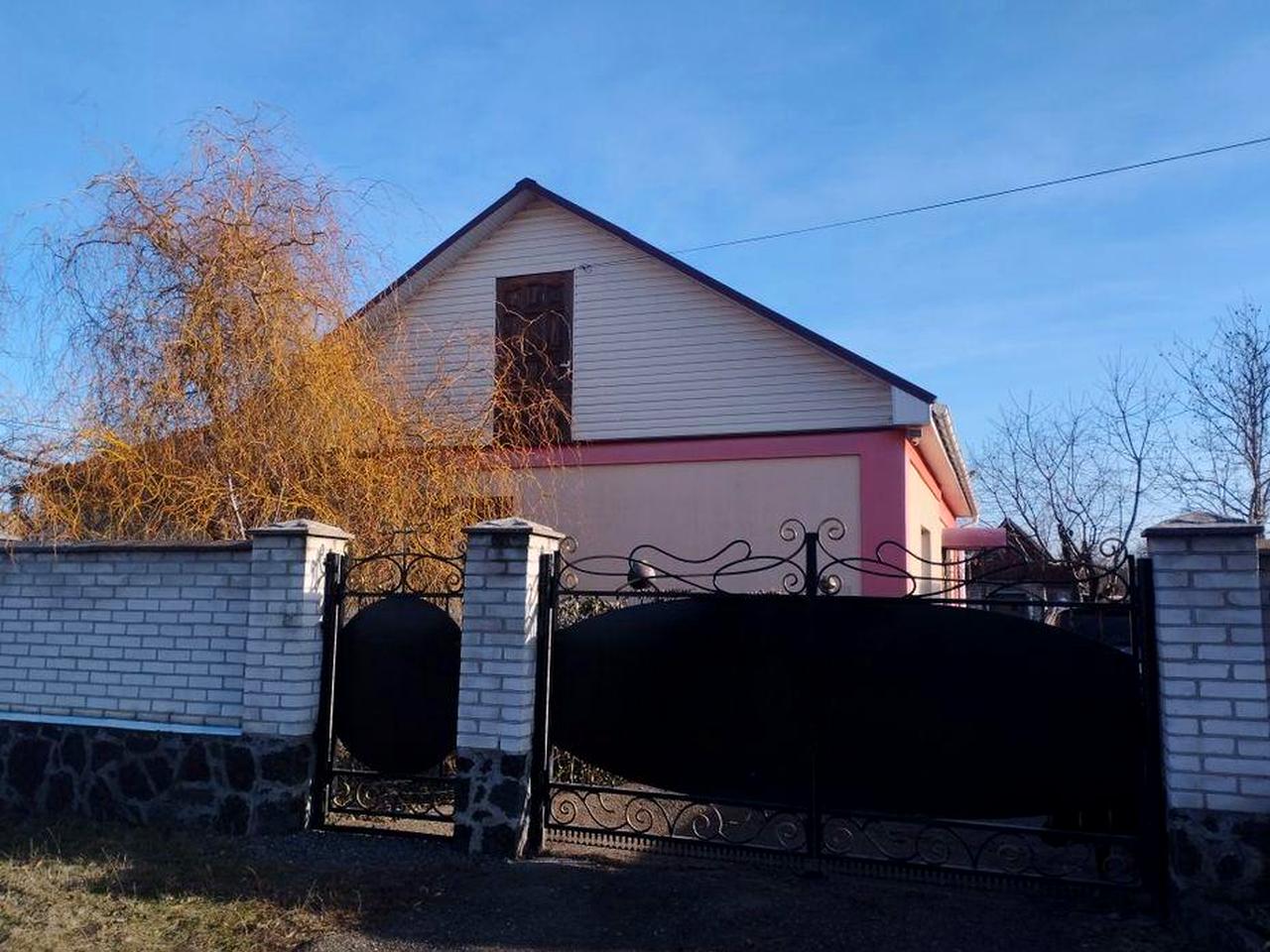 Продаж, обмін  частини будинку в м. Сміла