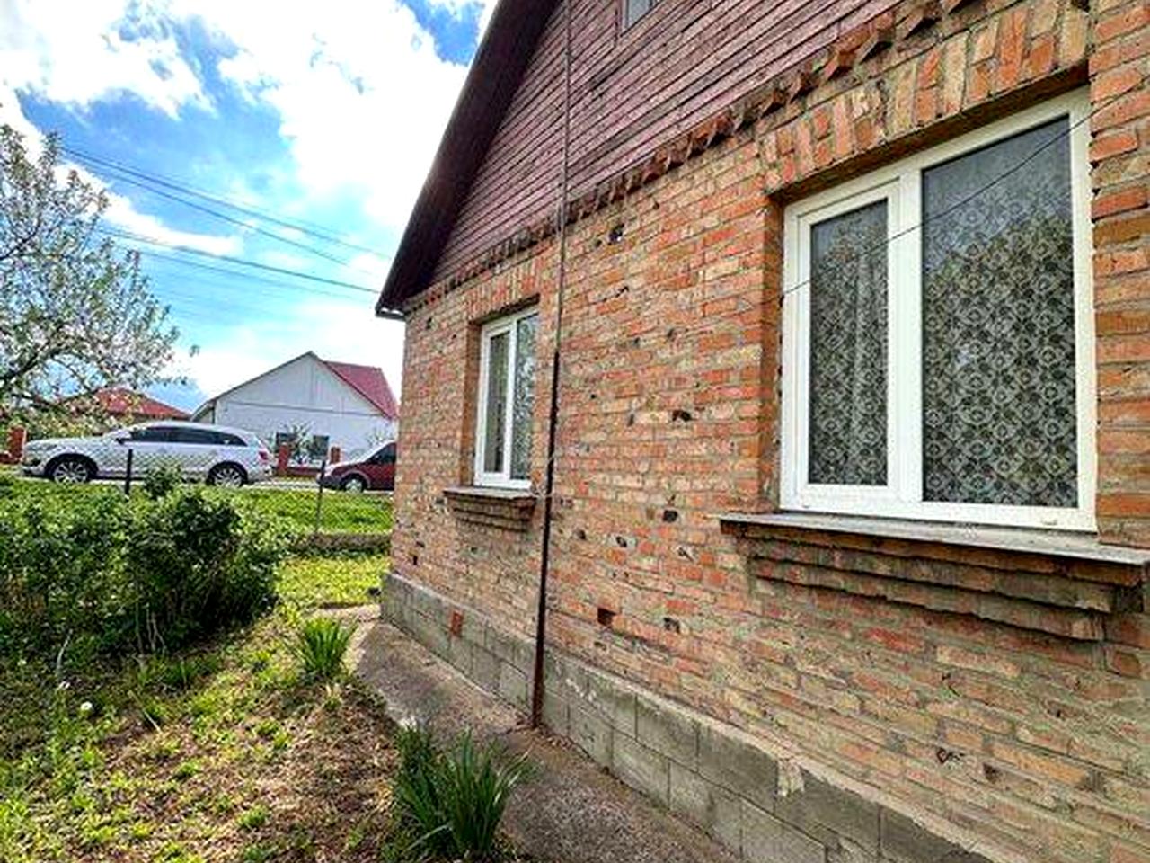 % Продаж цегляного будинку в Здолбунові
