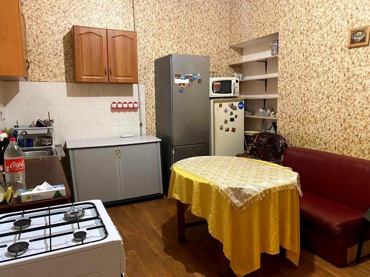 Здам в Центрі Одеси на вулиці Ольгіївській поряд з Будинком Клоунів велику квартиру з газом, паркомісцем, трьома окремими кімнатами