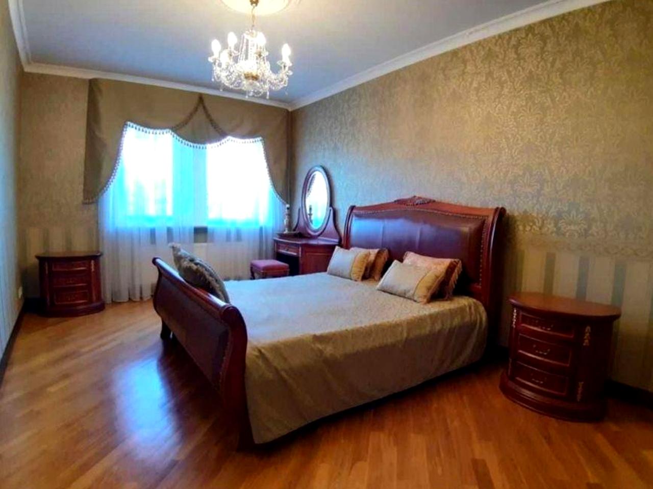 Оренда сучасного будинку  в Обухові