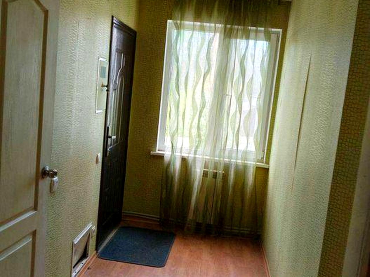 Без комісії. Продаж 2-кімнатної квартири площею 42 м², район Лікарні