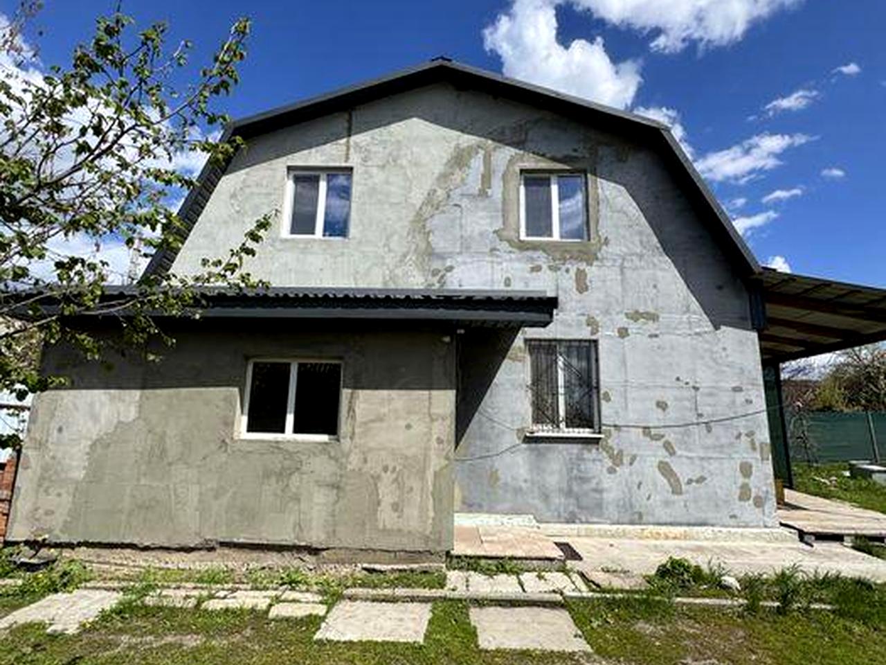 Продається двоповерховий будинок біля озера. Полтавська, провулок Липовий