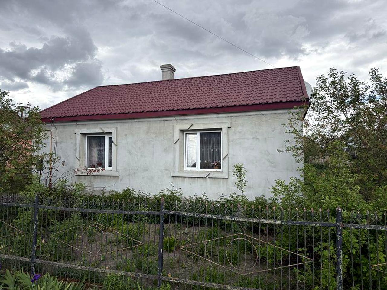 Продам приватний будинок, зі всіма кумунікаціями