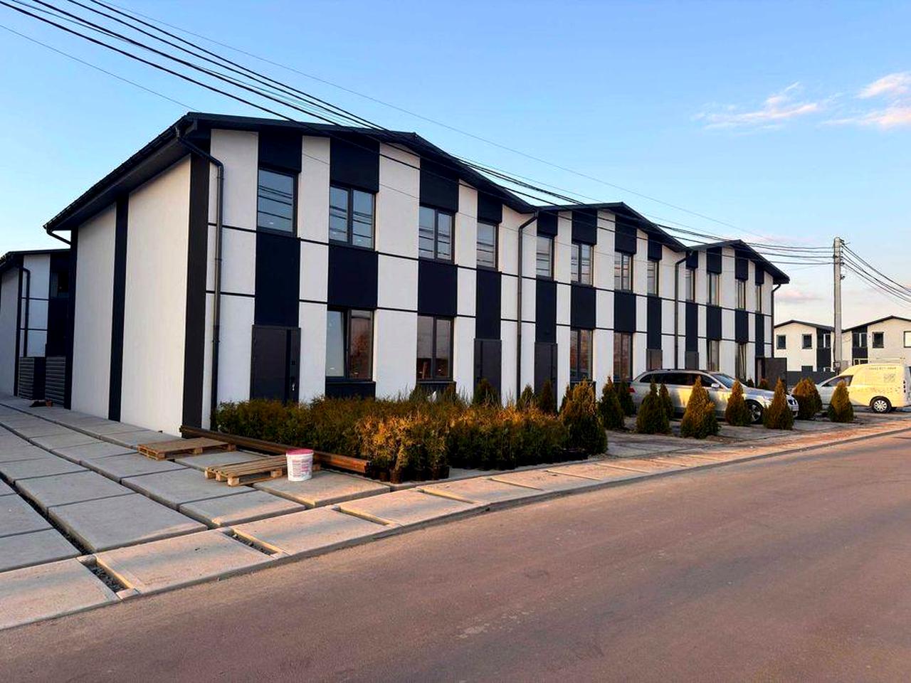 Продаж ТаунХауса 52м2, З Власним Паркінгом Або Двориком