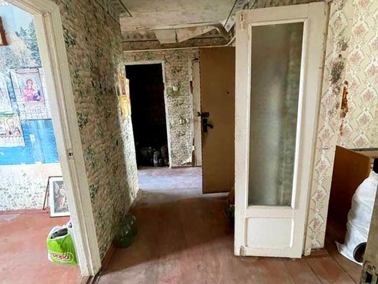 Продам 2 км квартиру