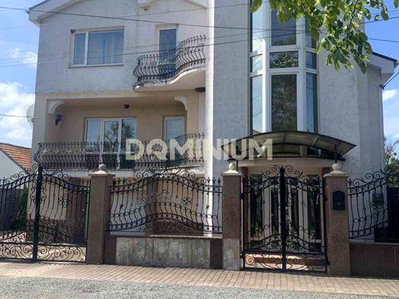 Продаж Будинку в м.Виноградів вул Королівська 30