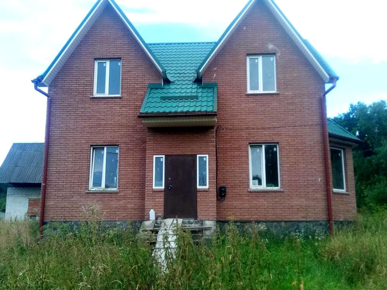 Продам двух этажный дом.