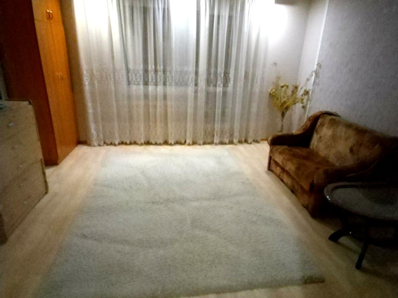 Київська вул., 126
