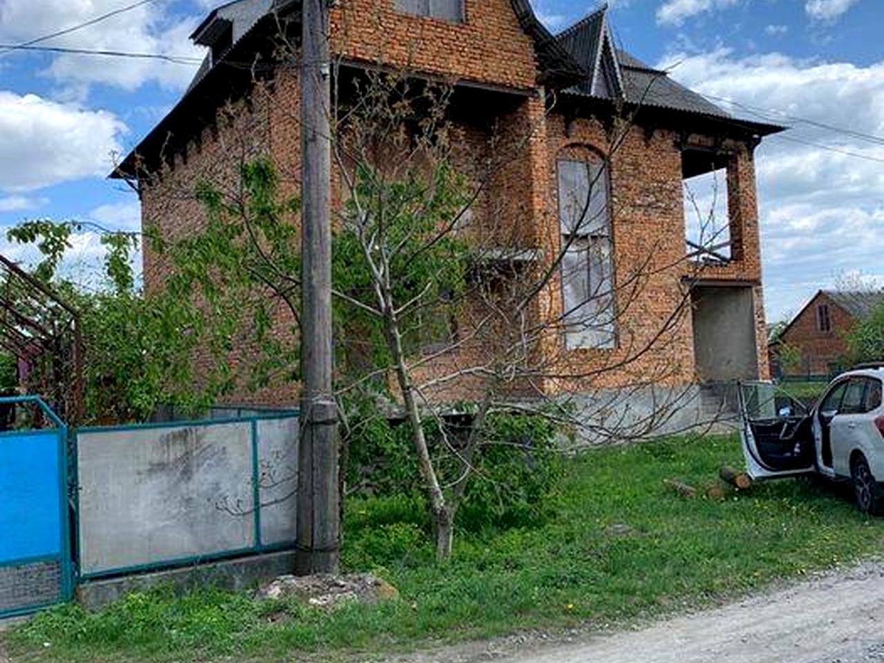 Продається 2х пов цегляний, Хмельн обл смт. Летичів, вул. Руданського
