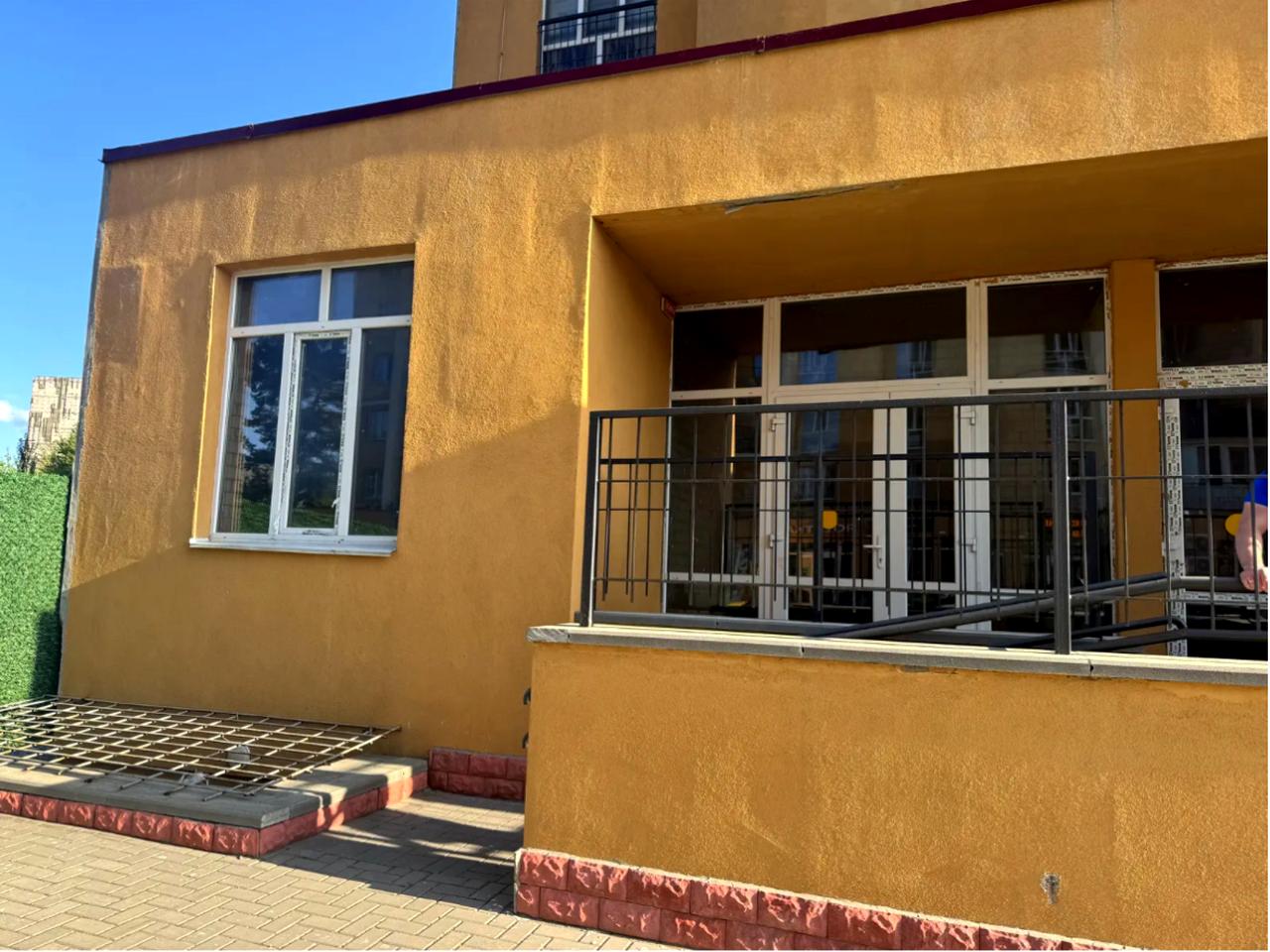 Валерія Лобановського вул., 30-В