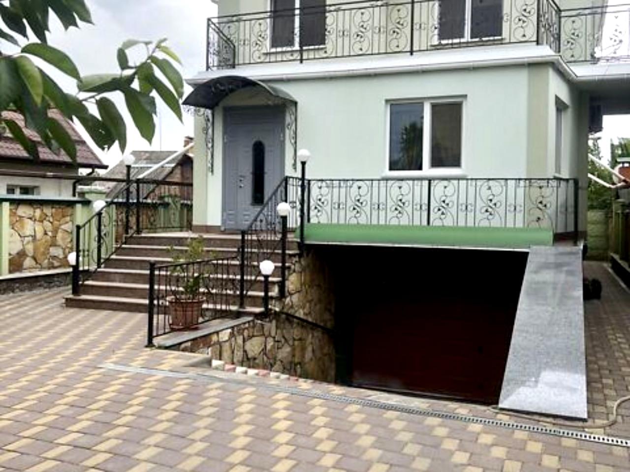 Михайла Драгоманова вул.