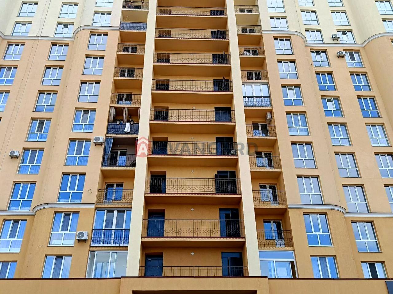 Валерія Лобановського вул., (вул. Лобановського, 30б)