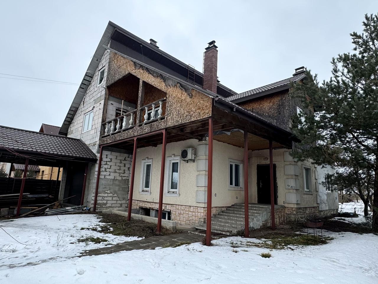 Грушевського, 1