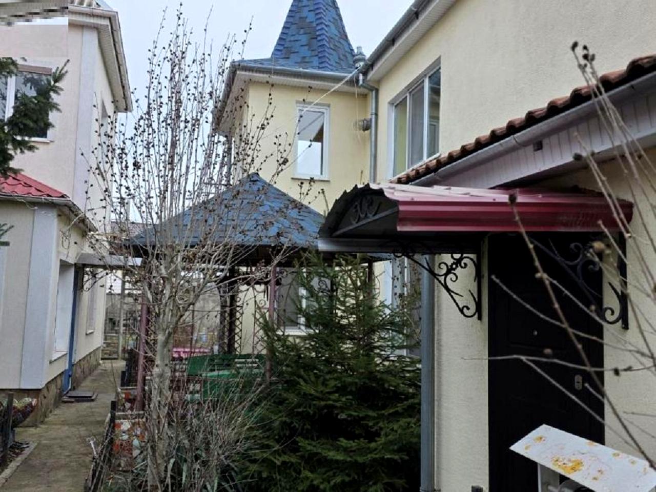 Відважних вул., 34