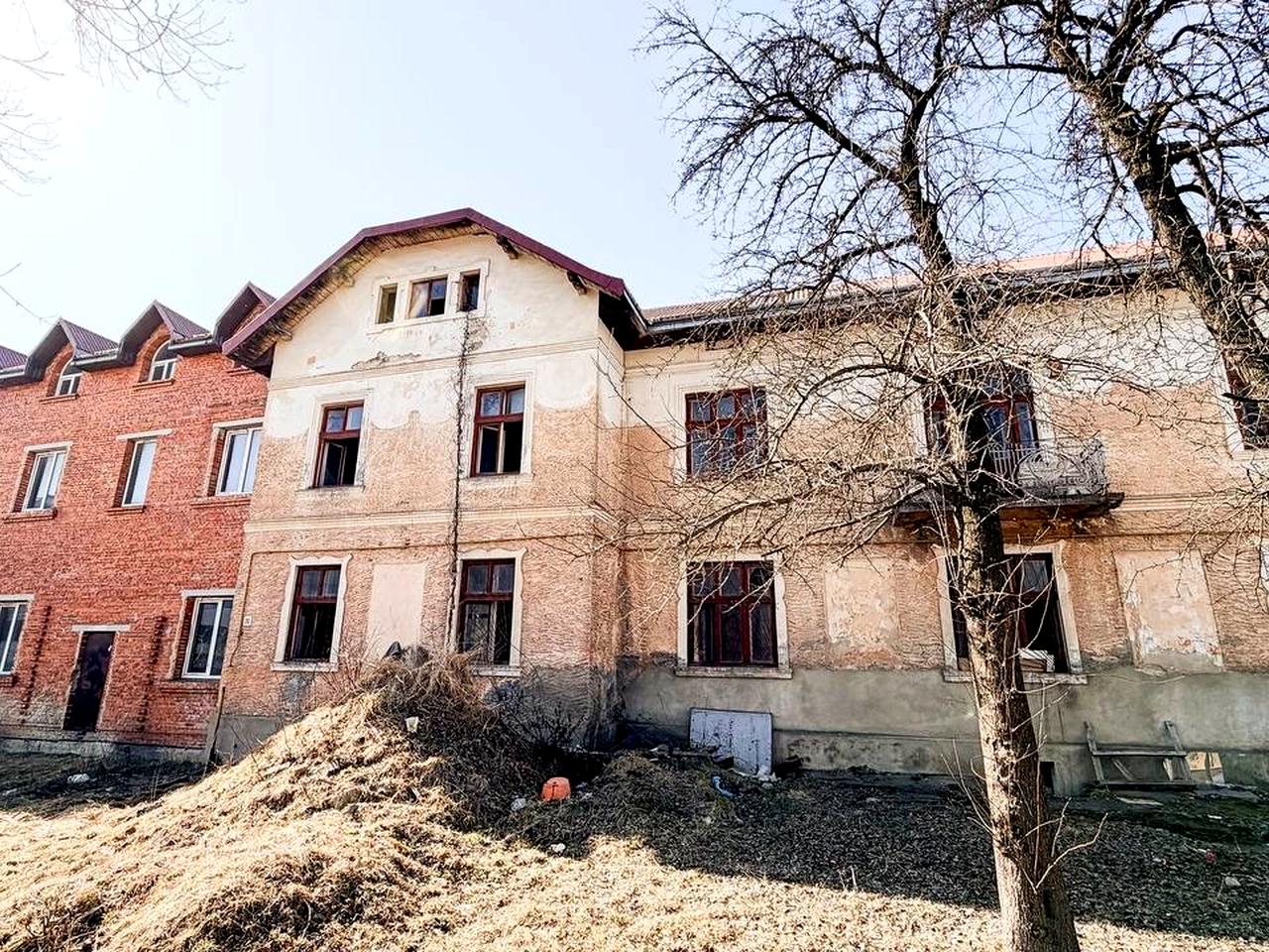 Бориславська, 34