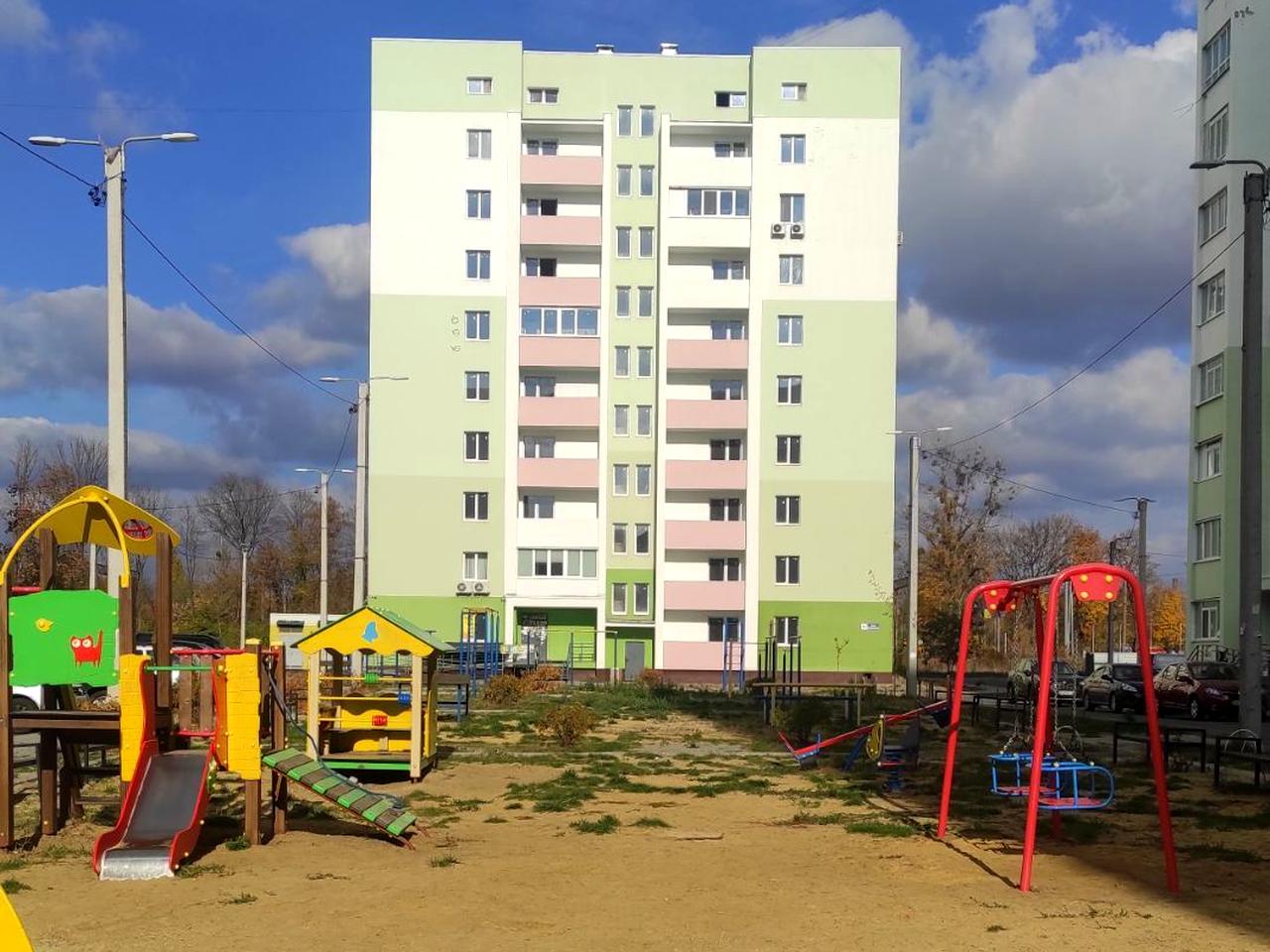Героїв Харкова просп. (Московський), (Будинок 5)