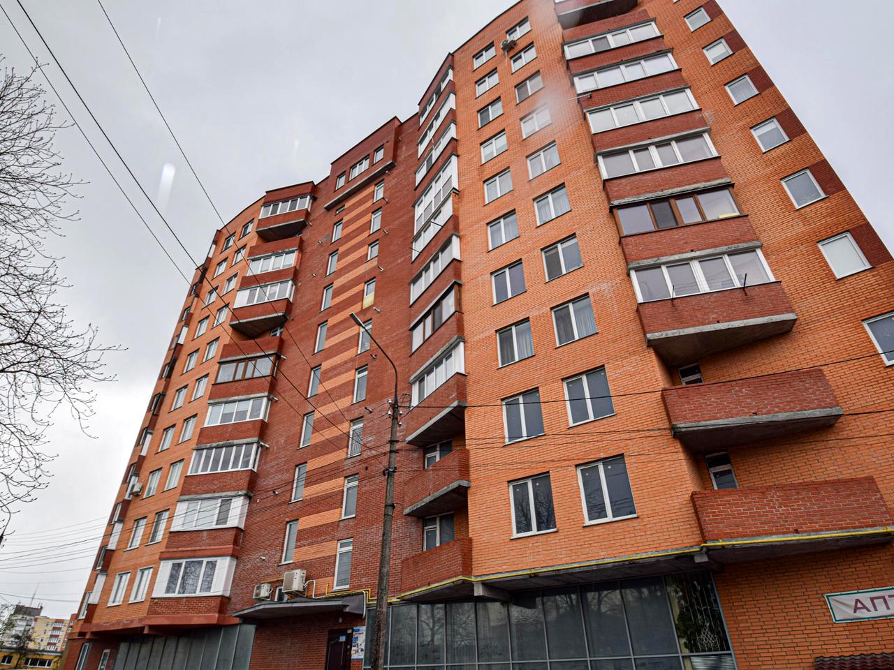 Тролейбусна вул., 9-Б