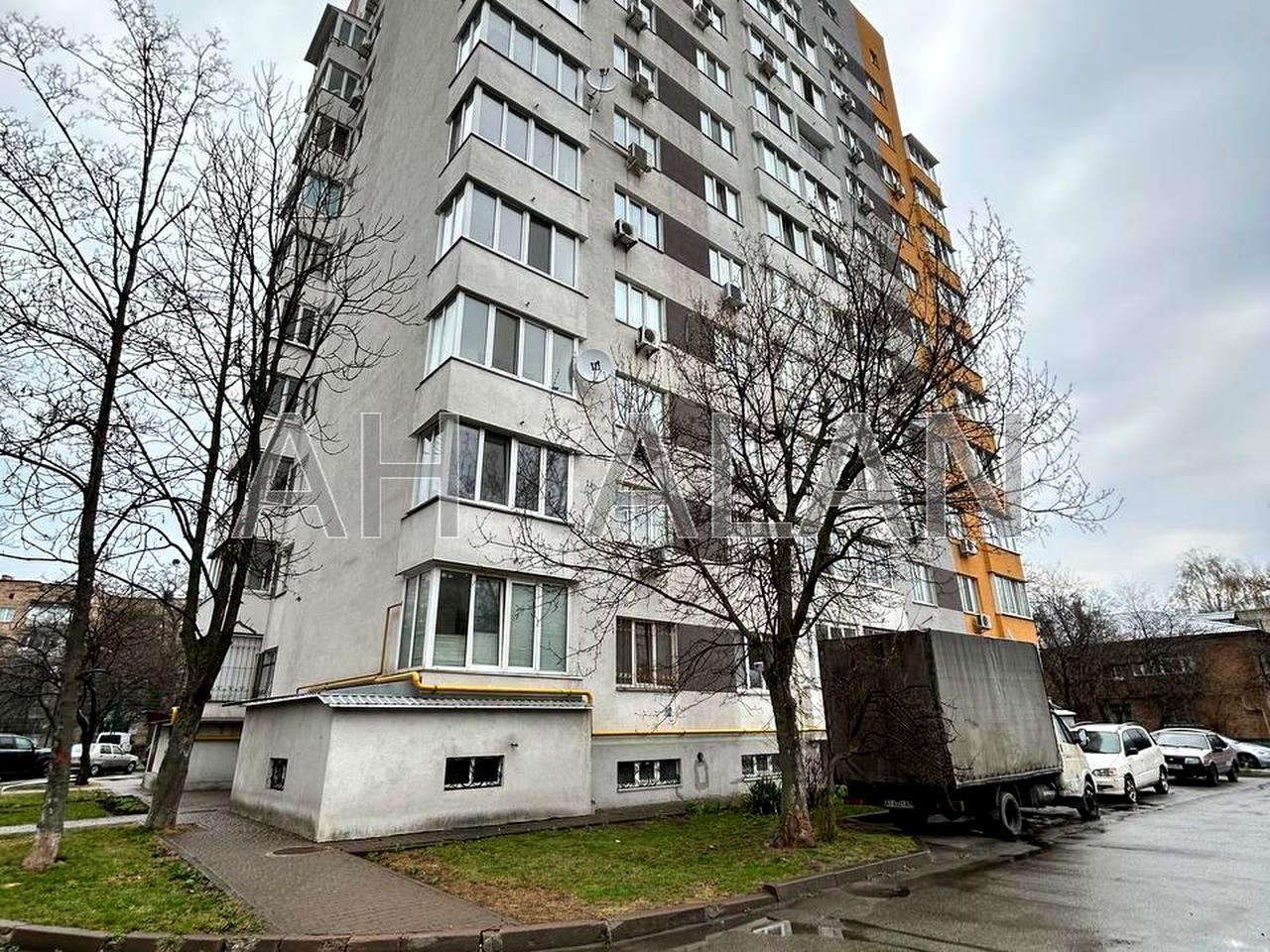 Святошинська вул., 35-А