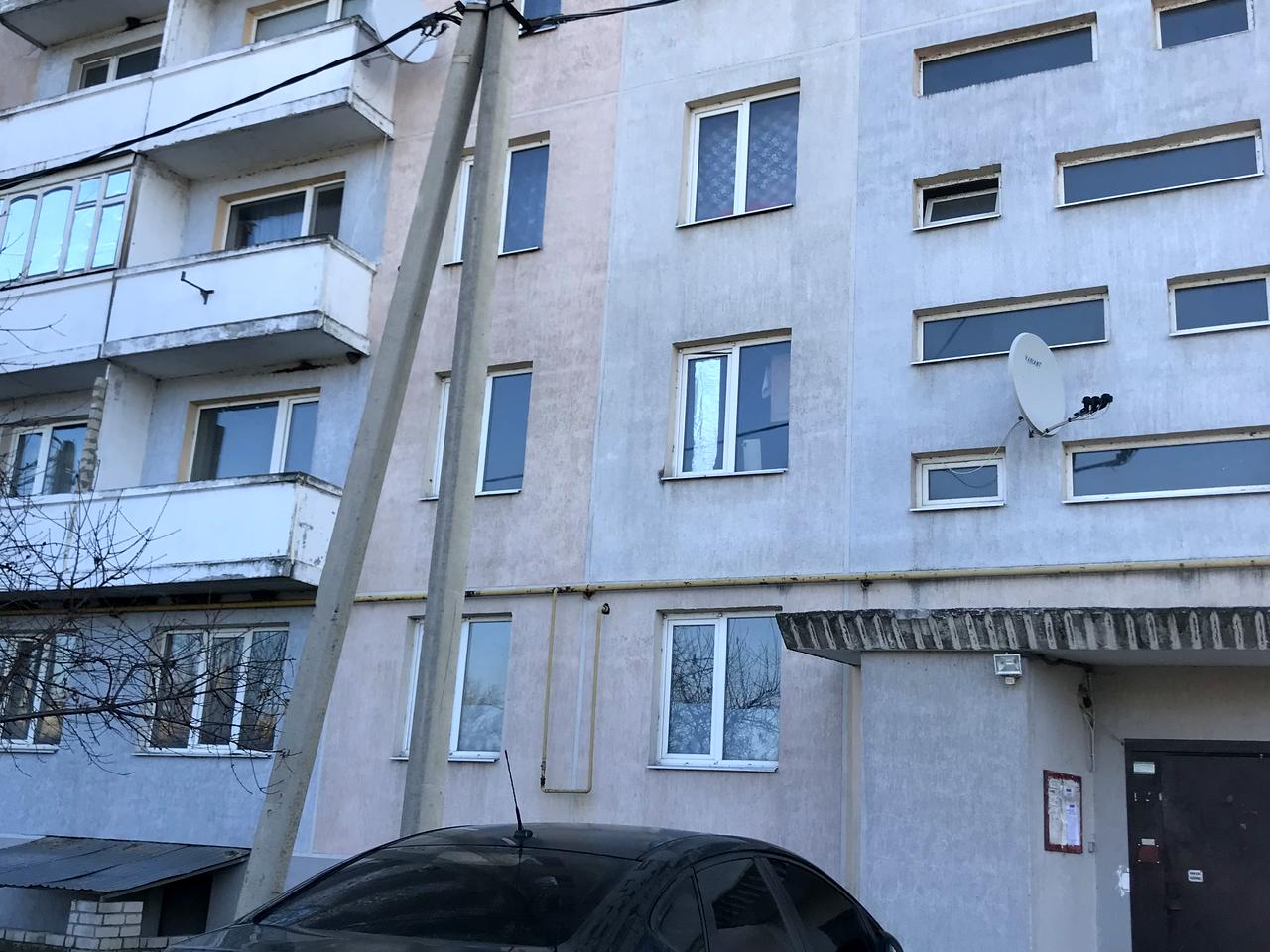 Яблунева вул. (Петровського), 143-А
