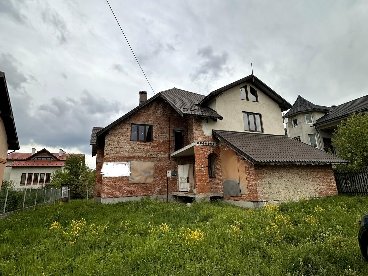 Романчука, 15