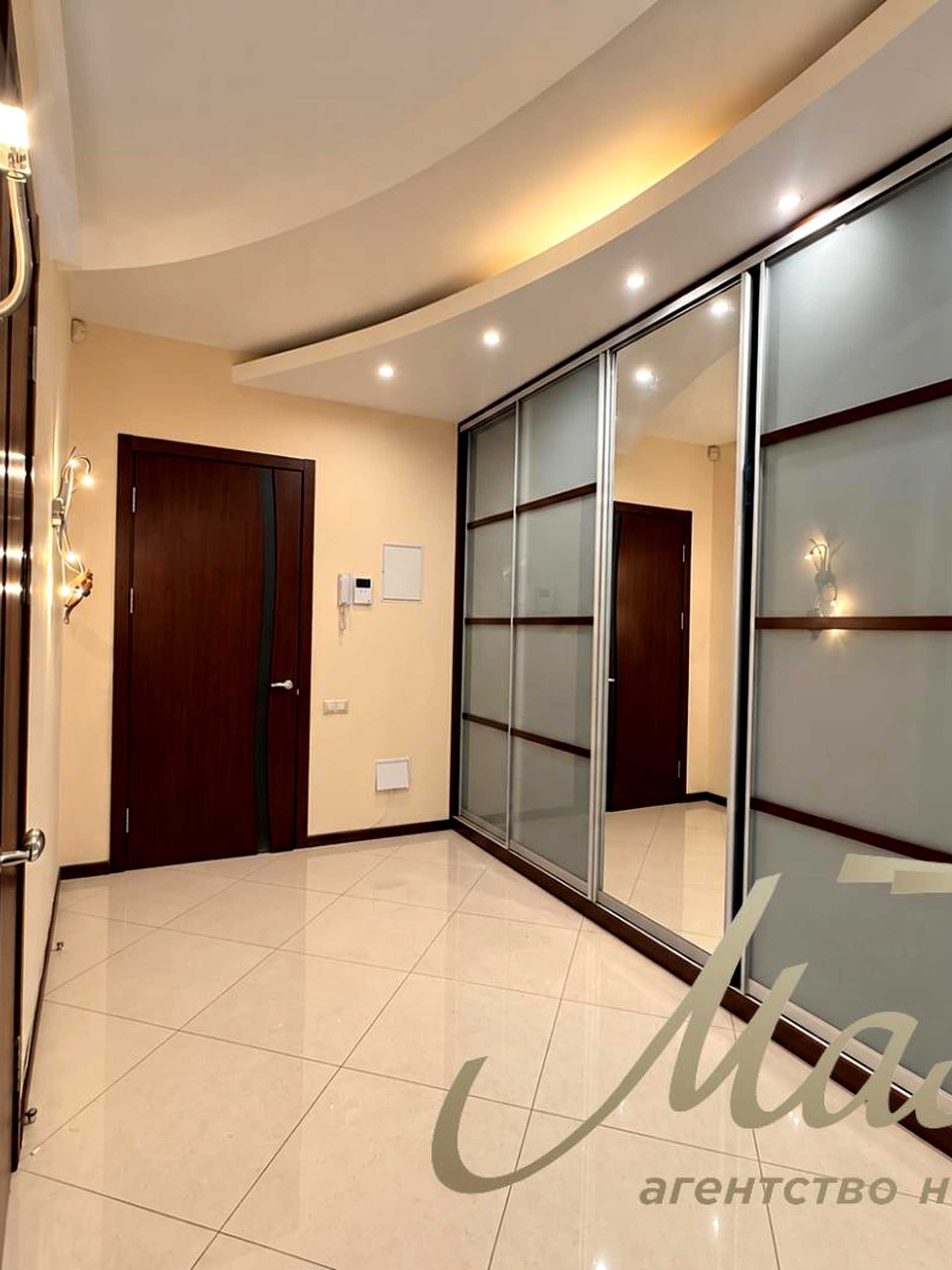 Продаж 3-кімнатної квартири, 130 м² — Шевченківський район 3