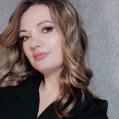 Попова Юлія