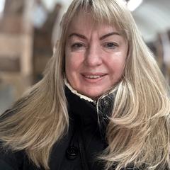 Дмитрієва Олена