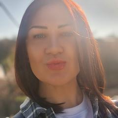 Суржанська Інна